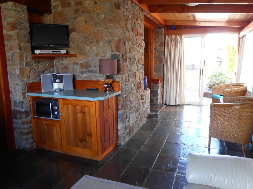 The Penguin Room - Tidelines Of Bicheno Extérieur photo