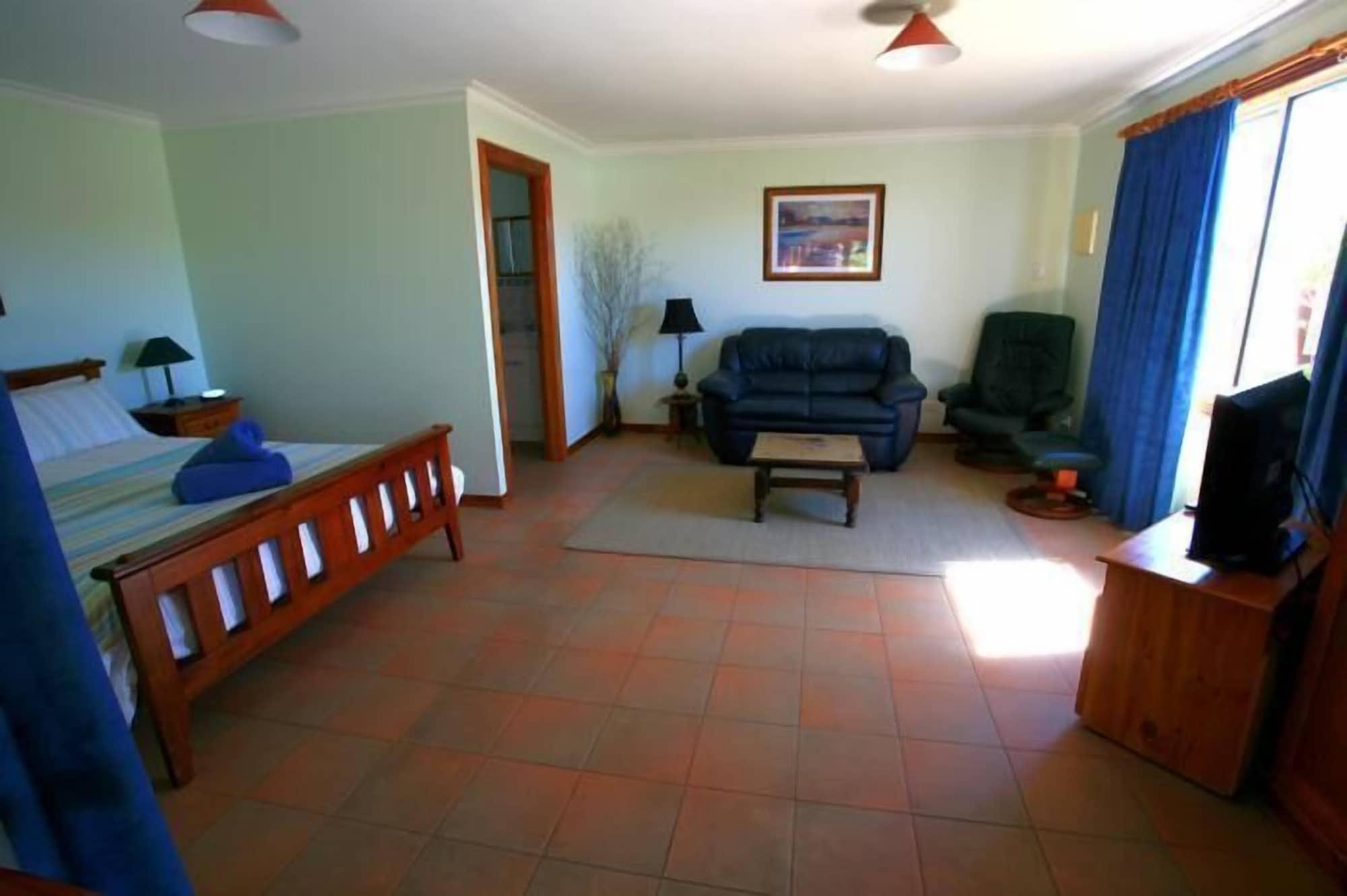 The Penguin Room - Tidelines Of Bicheno Extérieur photo