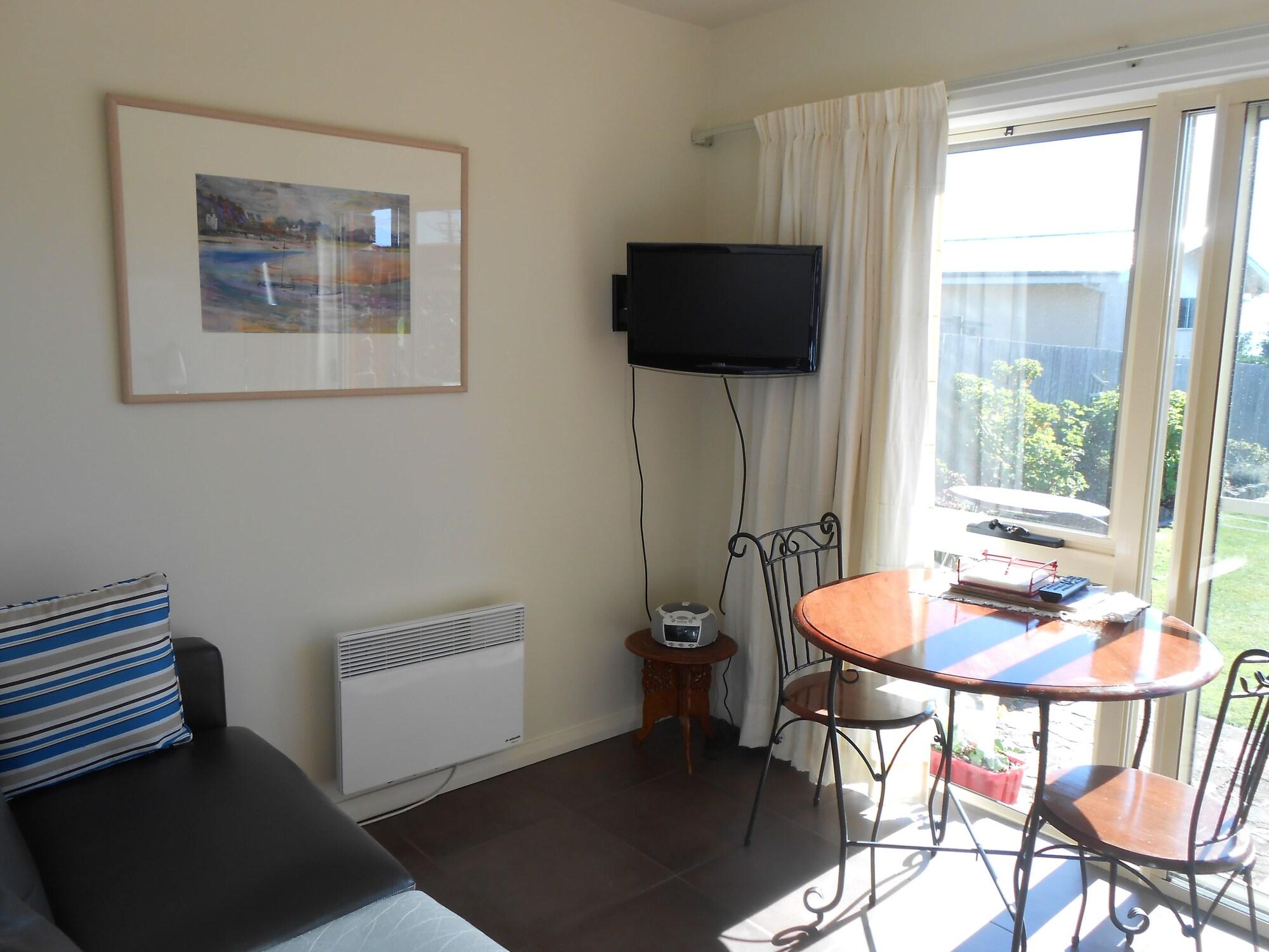 The Penguin Room - Tidelines Of Bicheno Extérieur photo
