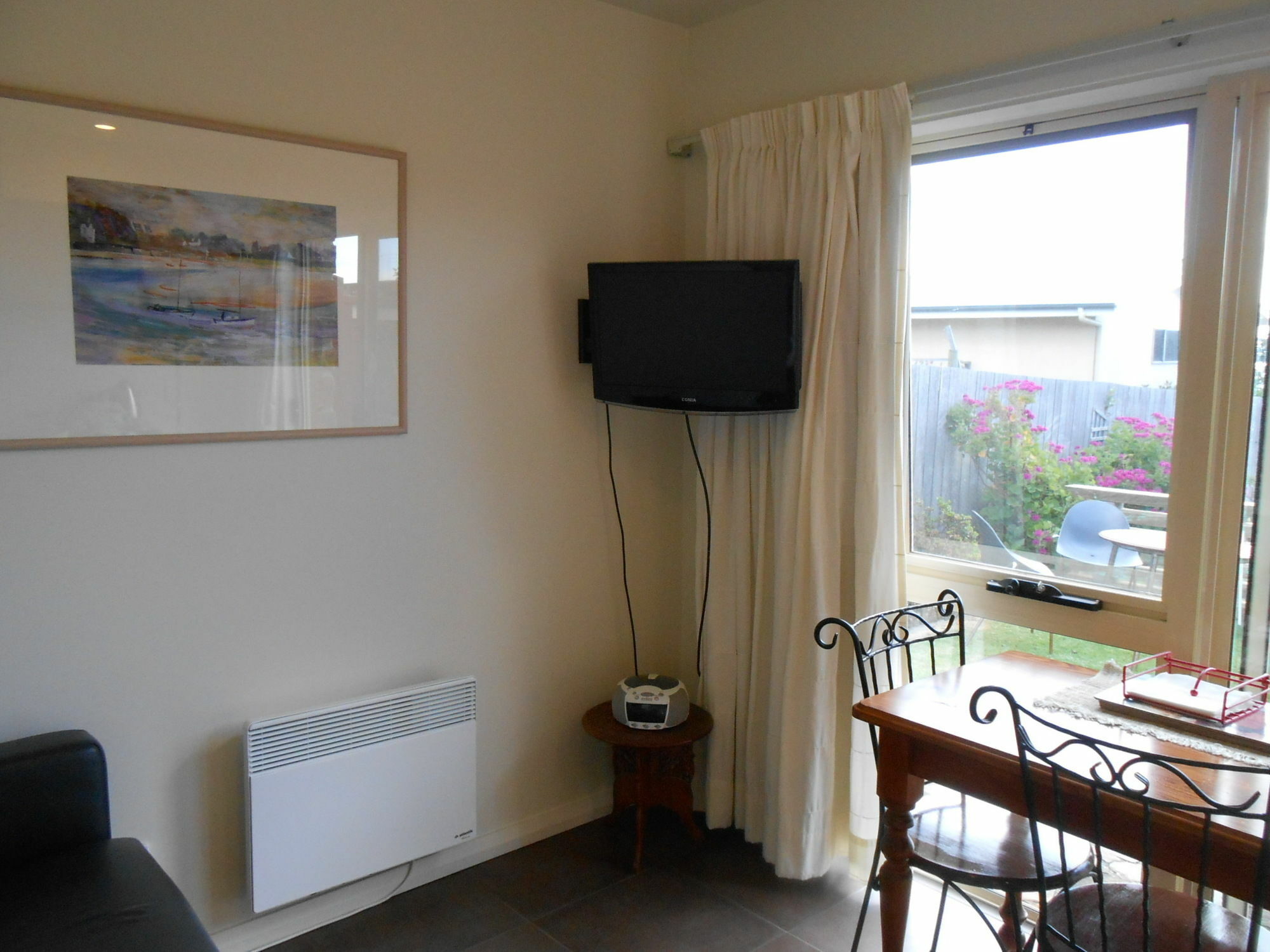 The Penguin Room - Tidelines Of Bicheno Extérieur photo